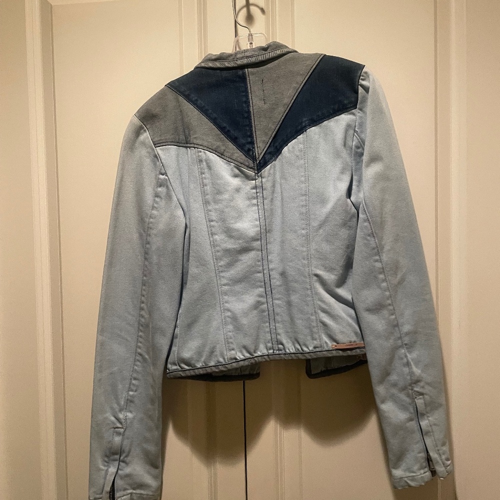 Guess Jean Jacket - Picture 2 of 3